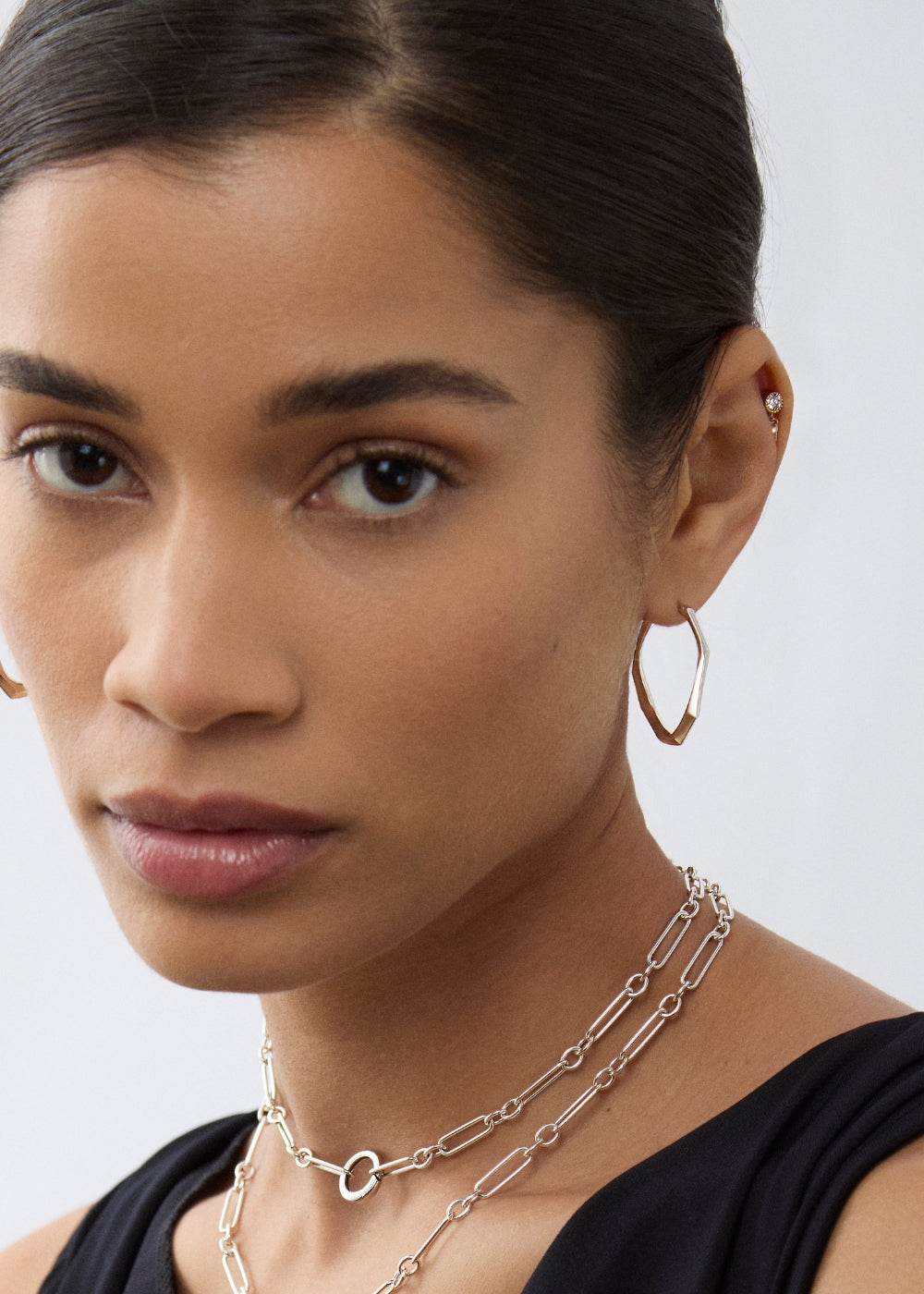 Thalassa Medium Hoop Earrings