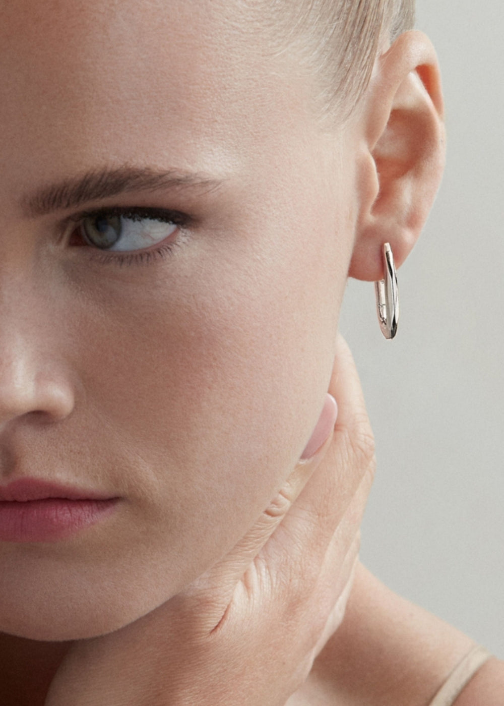 Thalassa Click Hoop Earrings