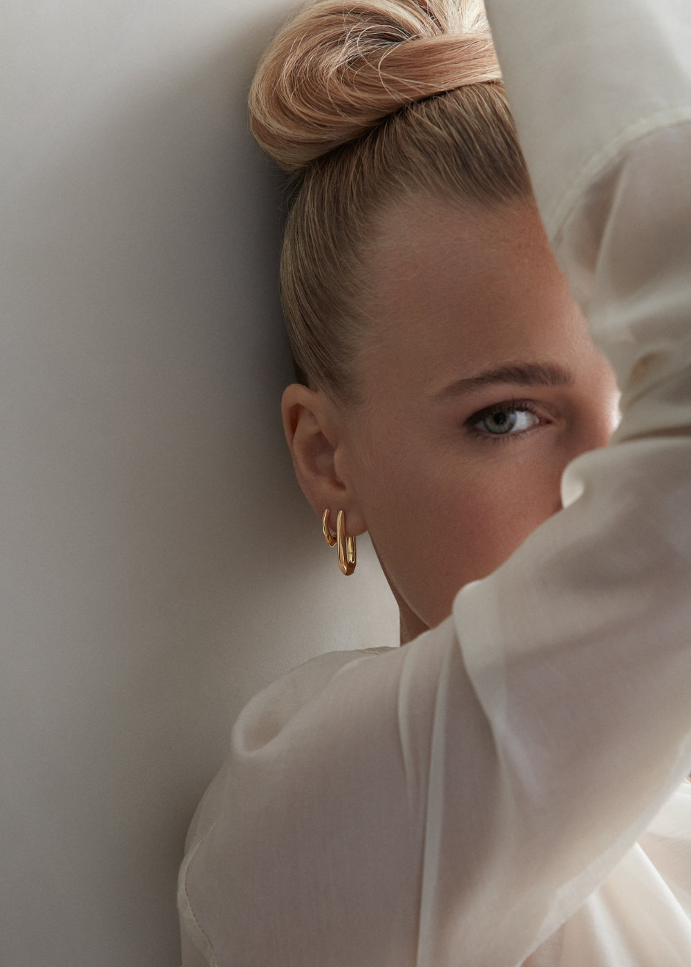 Thalassa Click Hoop Earrings