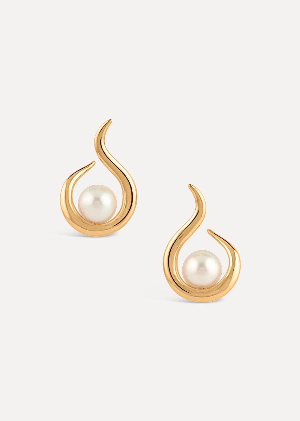 Toro Pearl Twist Stud Earrings