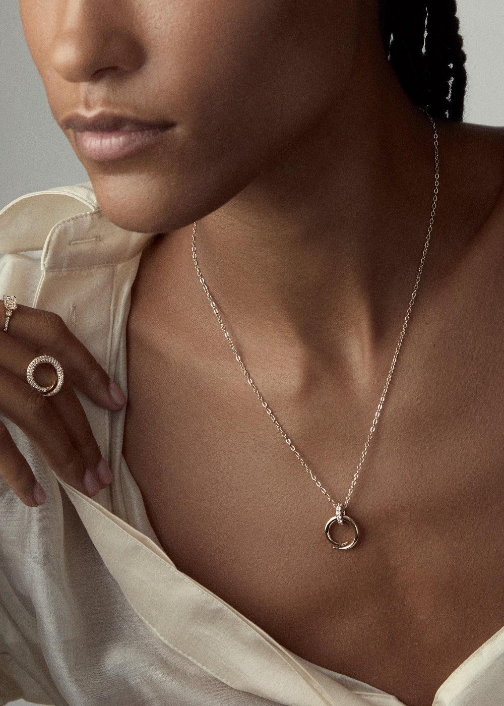 Toro Horn Loop Necklace
