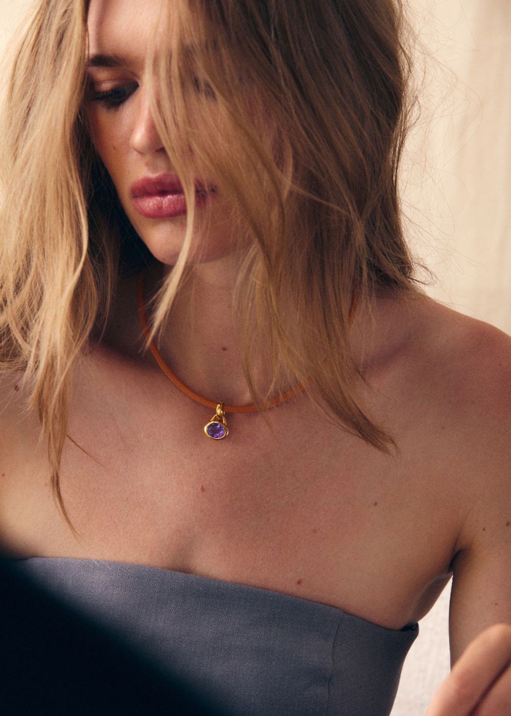 Paloma Oval Amethyst Leather Necklace