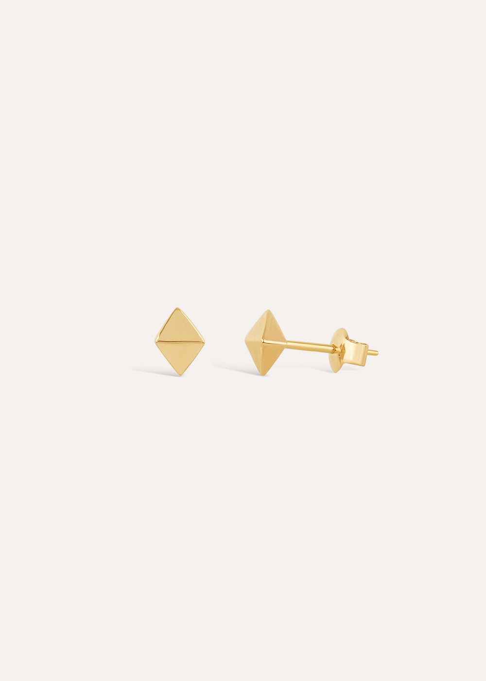 Almaz Stud Earrings