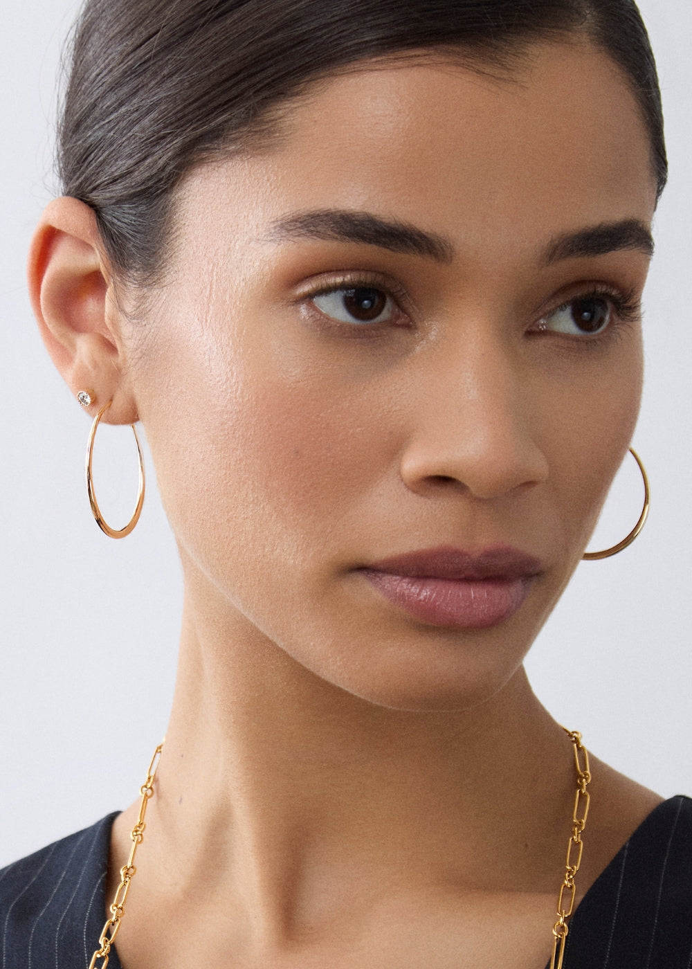 Signature Medium Hoop Earrings