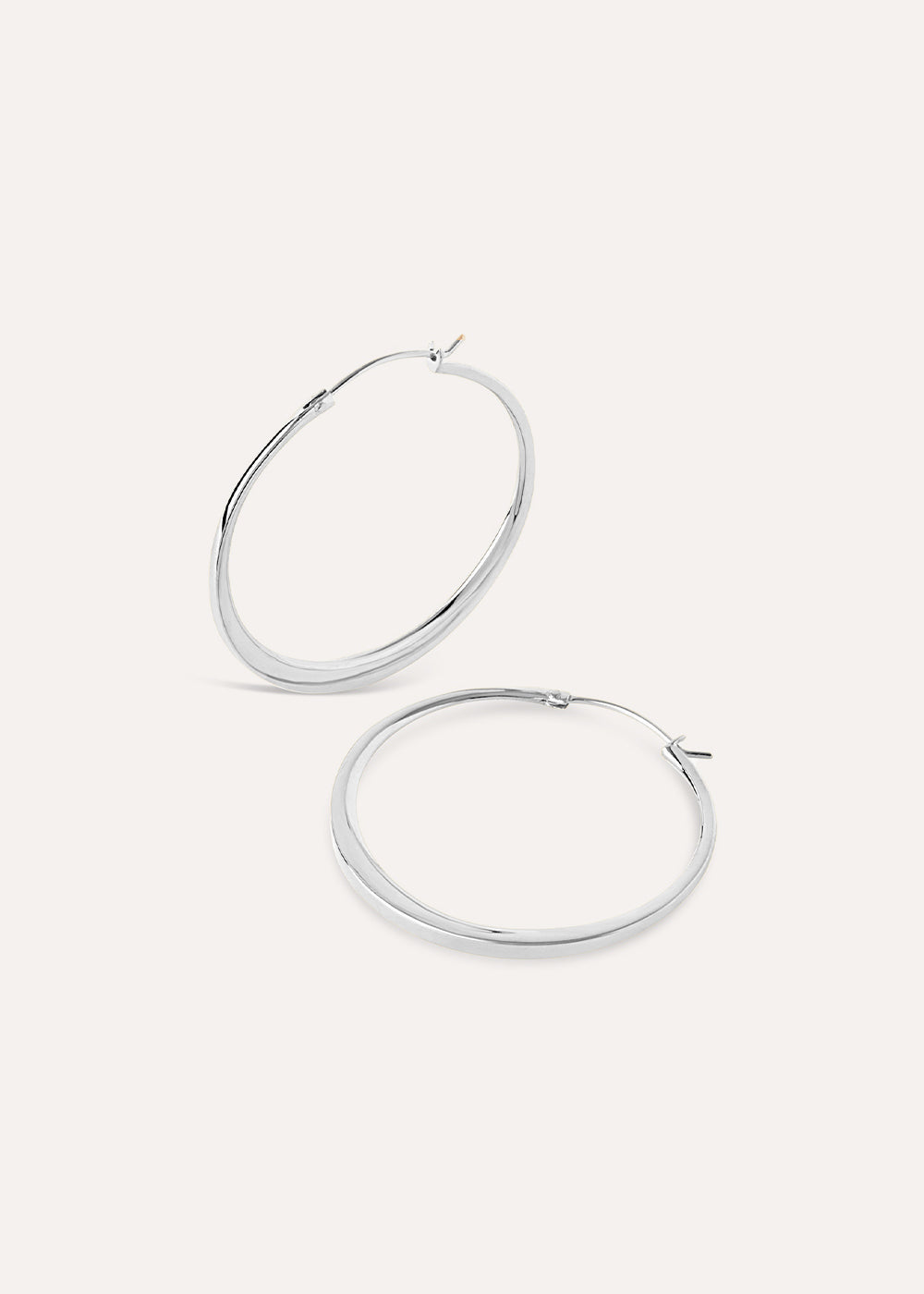 Signature Medium Tapering Click Hoop Earrings