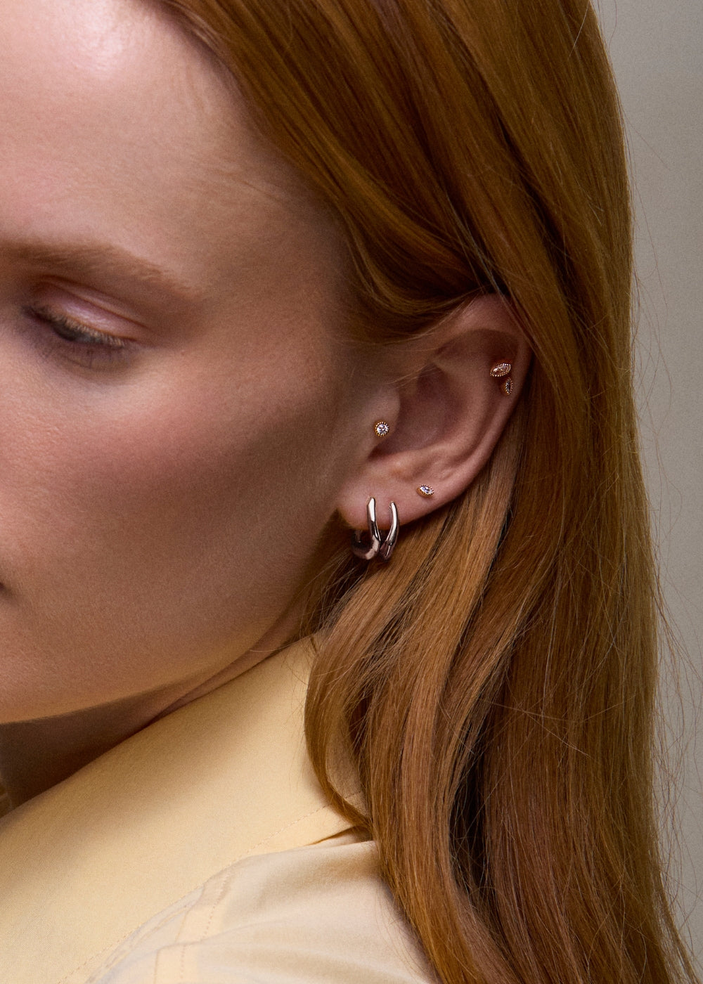 Thalassa Small & Chunky Huggie Hoop Earrings