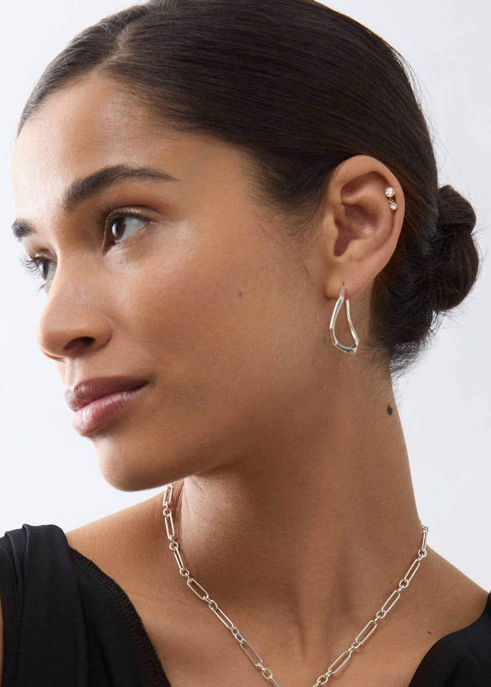Thalassa Medium Hoop Earrings