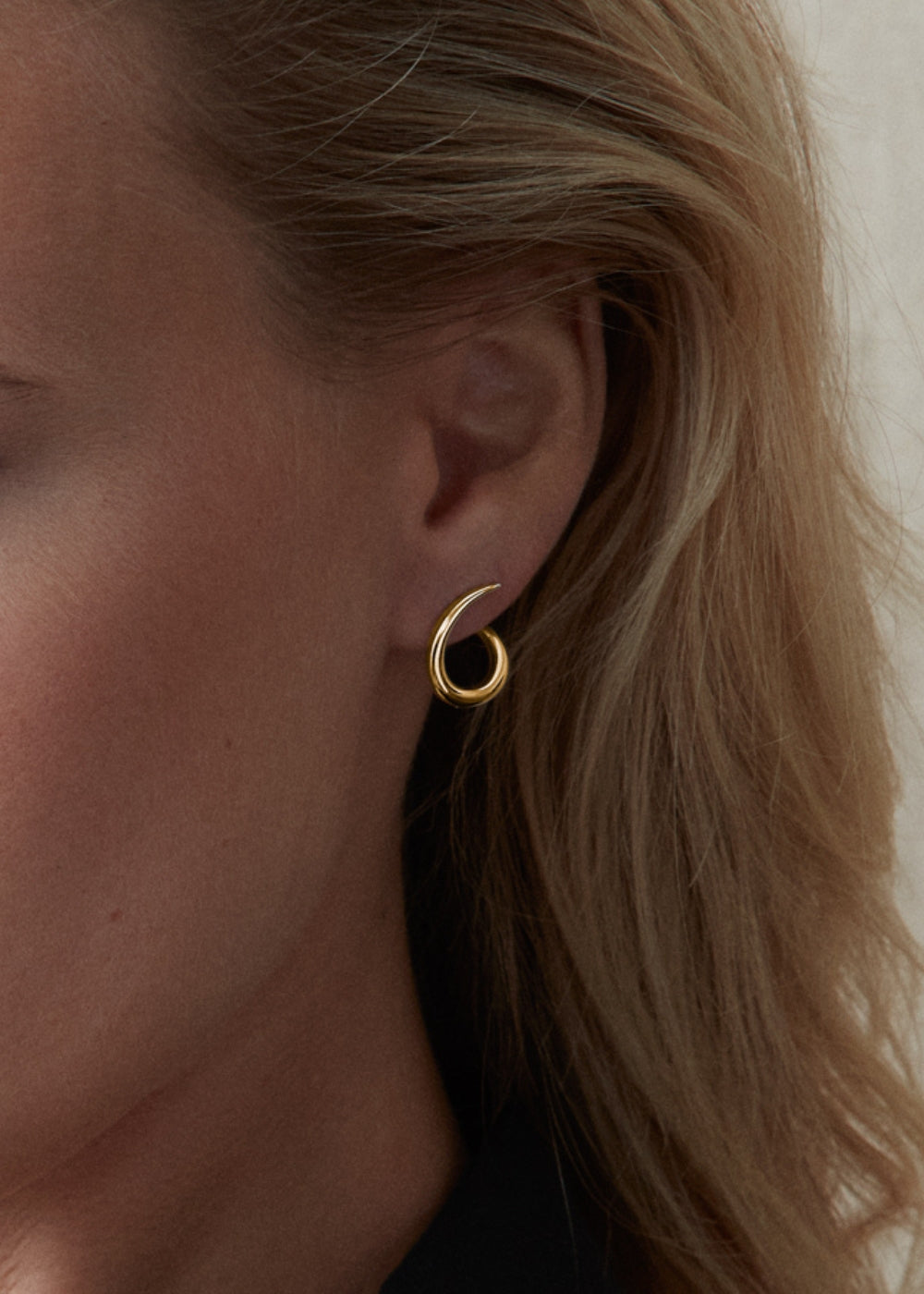 Toro Twist Stud Earrings