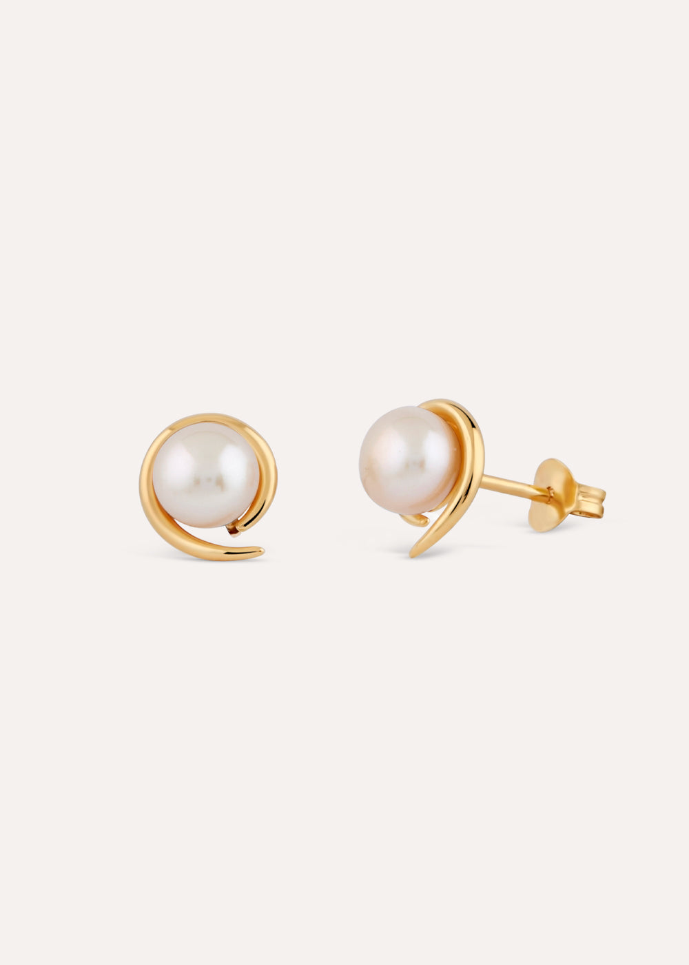 Toro Pearl Stud Earrings