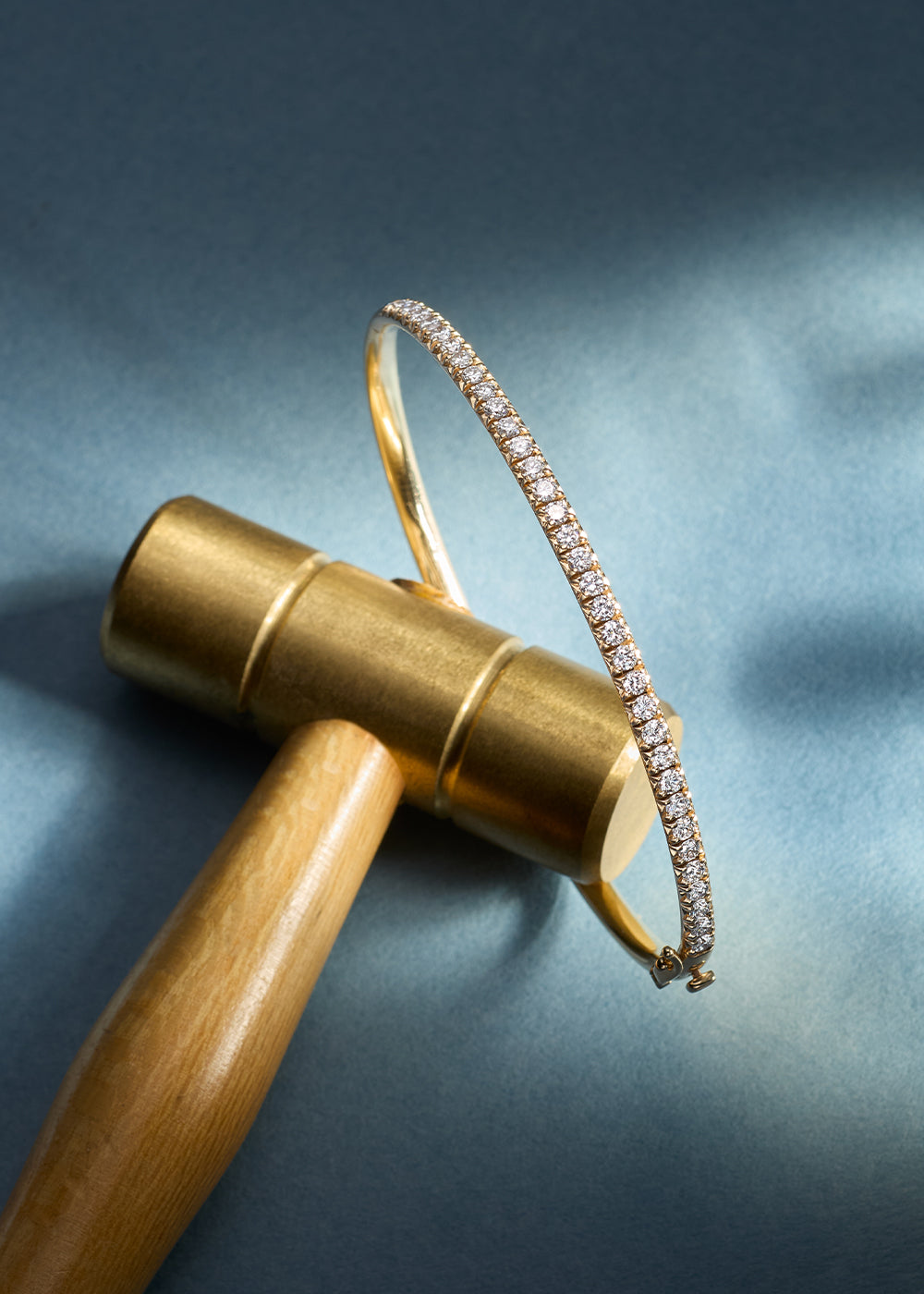 Minnow Lab-Grown Diamond Bangle