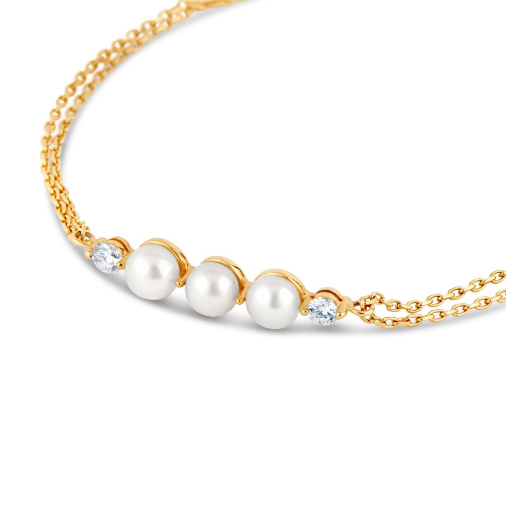 Yellow Gold Bracelet set with Diamonds and Pearls